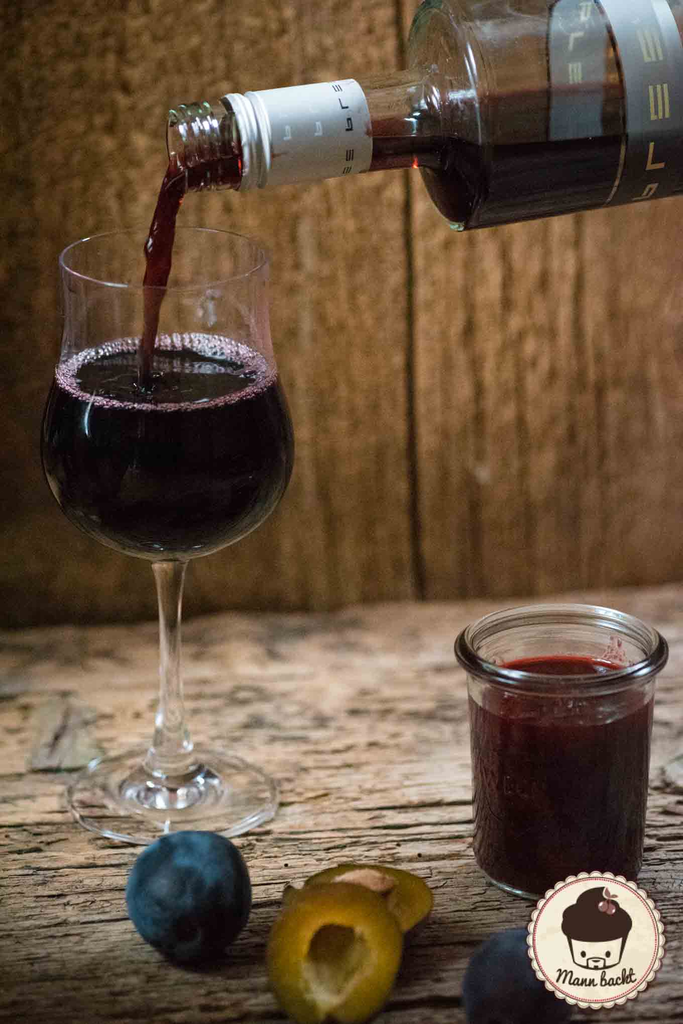 Mohnknödel mit Rotwein Zwetschkenröster