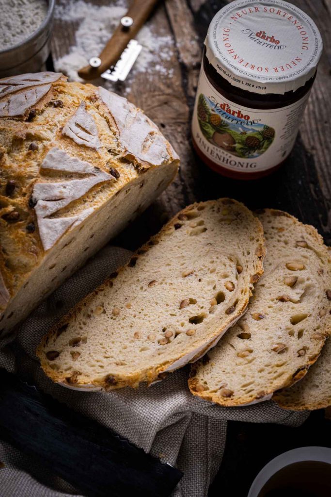 Pinienkernbrot