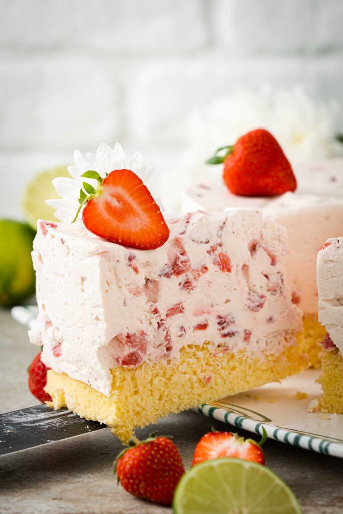 Erdbeertorte mit Frischkäsecreme