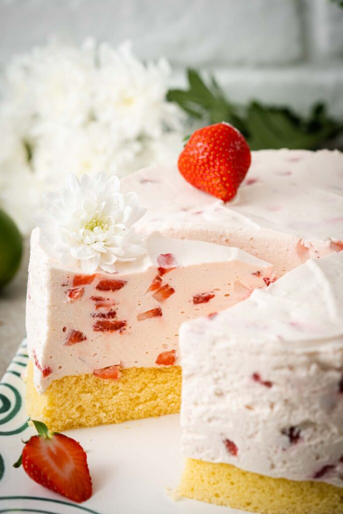 Erdbeertorte mit Frischkäsecreme