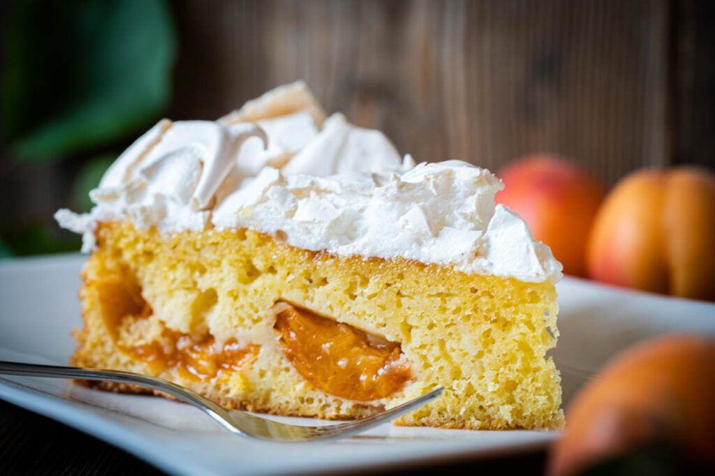 Rezept Marillenkuchen mit Baiserhaube